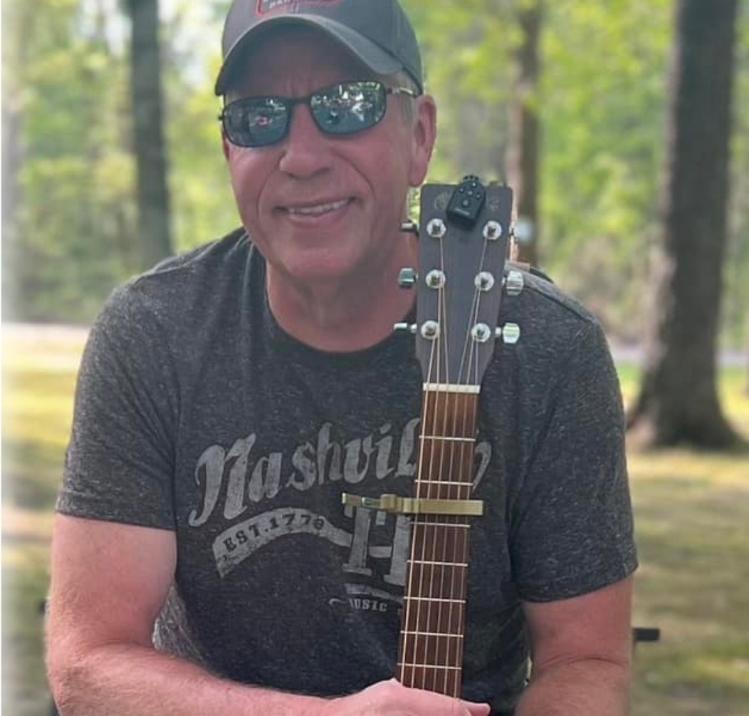 Steve Arnold